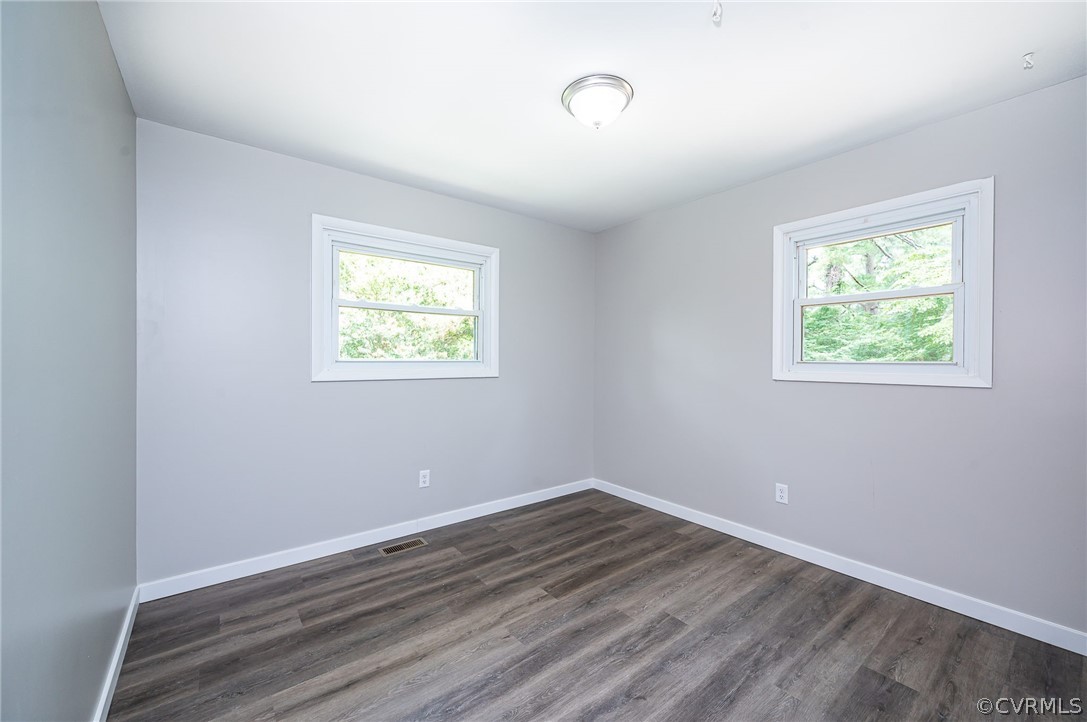 14221 Harrowgate Road Chester, VA 23831 - Photo 17 of 24