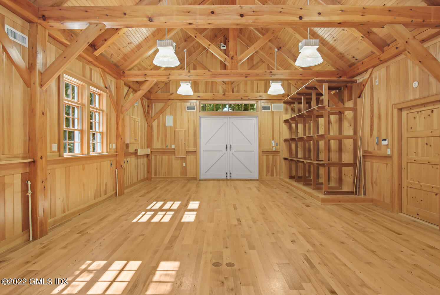 433 Riversville Road Greenwich, CT 06831 - Photo 21 of 32 Cottage Great Room
