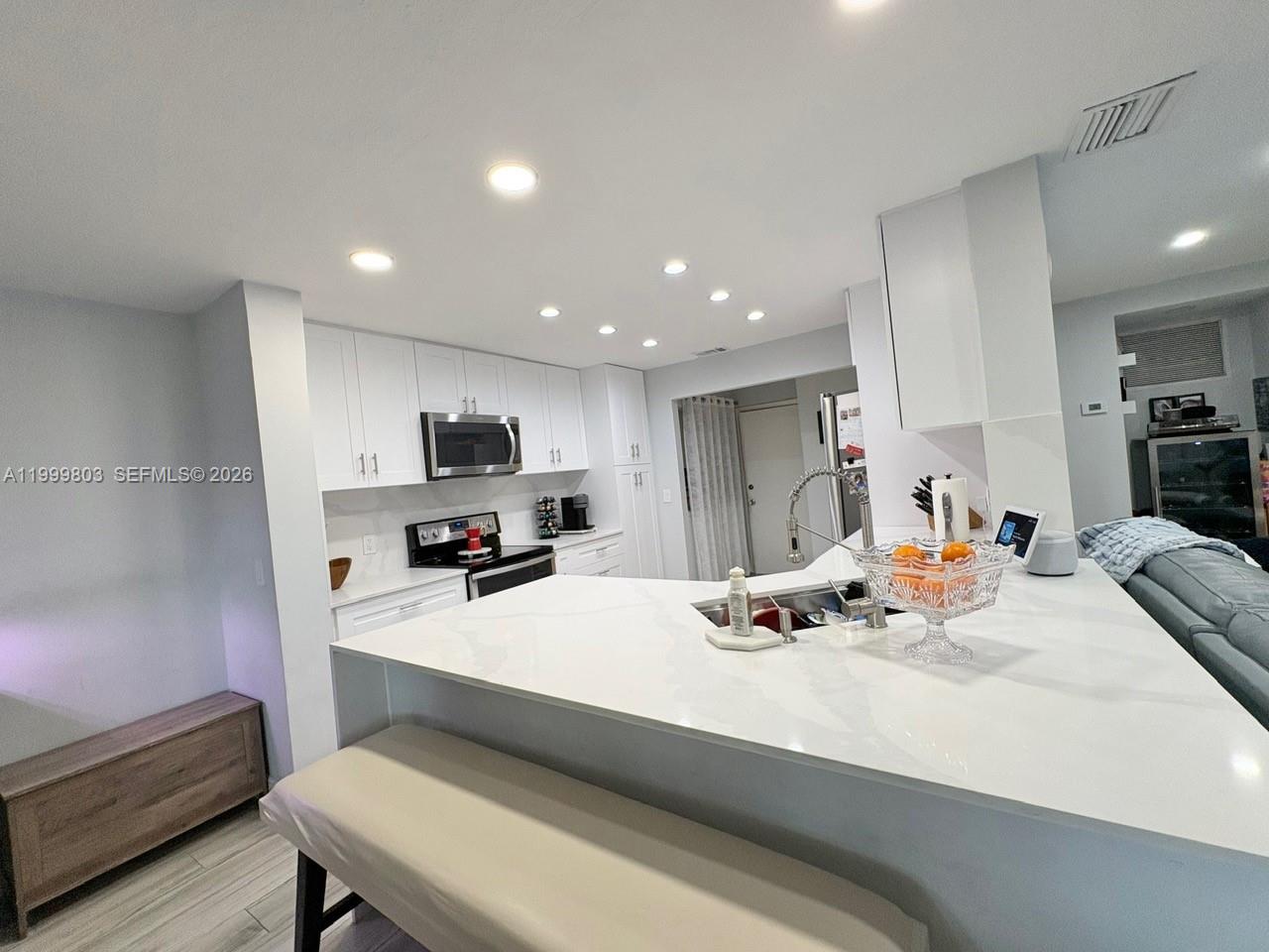 6728 Boca Pines Trail, Unit B Boca Raton, FL 33433 - Photo 4 of 30 Gallery Image 4