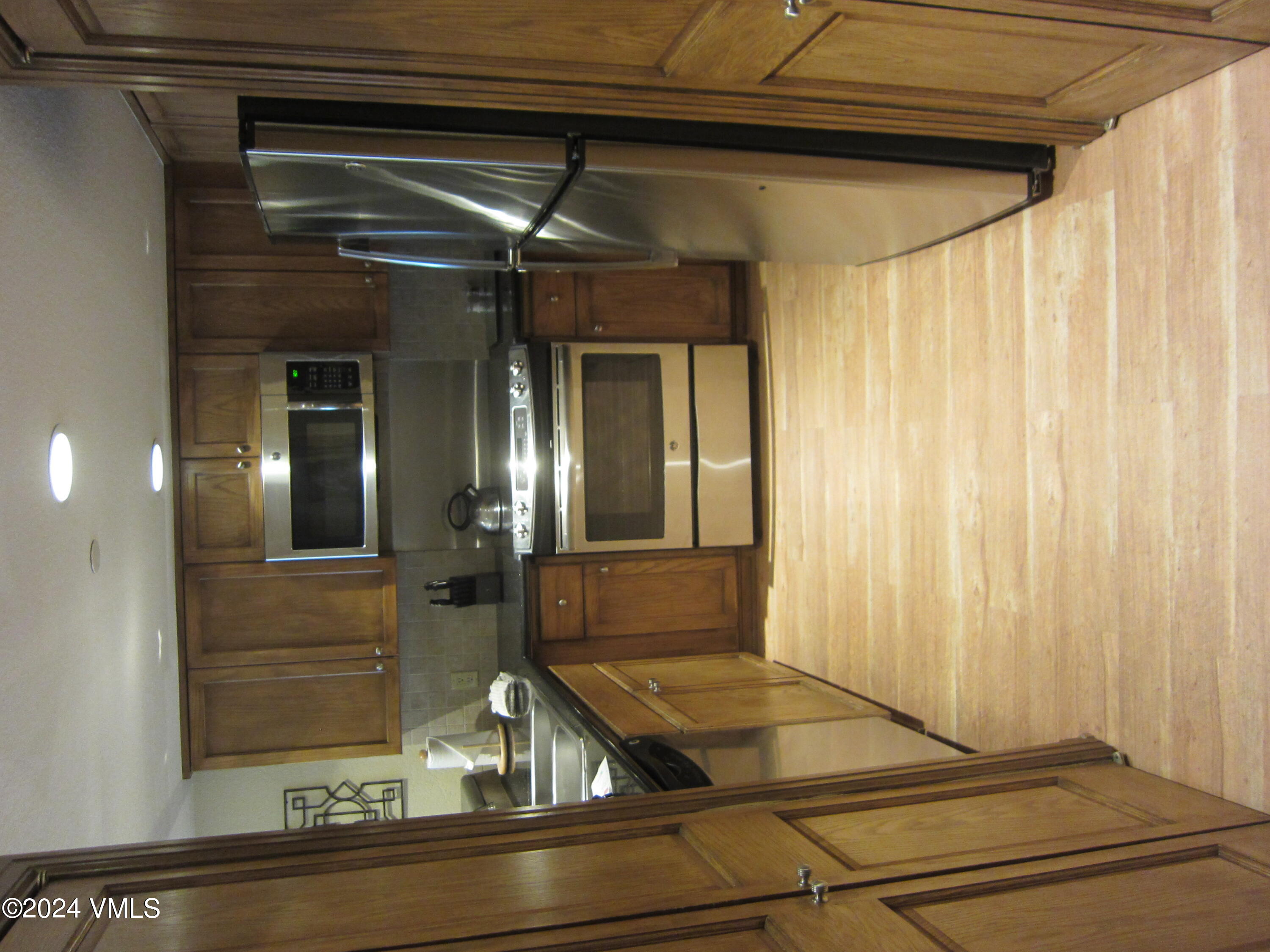 210 Offerson Road, Unit R223 WEEKS 36 & 37 Beaver Creek, CO 81620 - Photo 18 of 23 IMG_2826
