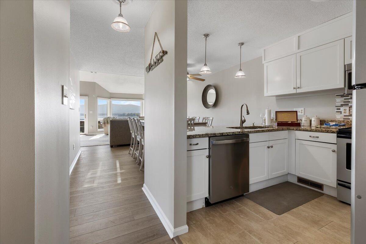 1206 Nature Lane Union Hall, VA 24176 - Photo 17 of 106 a kitchen with a refrigerator a sink and dishwasher