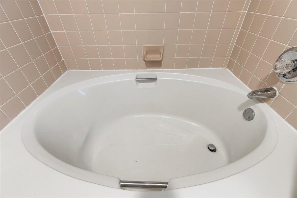 1206 Nature Lane Union Hall, VA 24176 - Photo 44 of 106 a close up of a bathtub