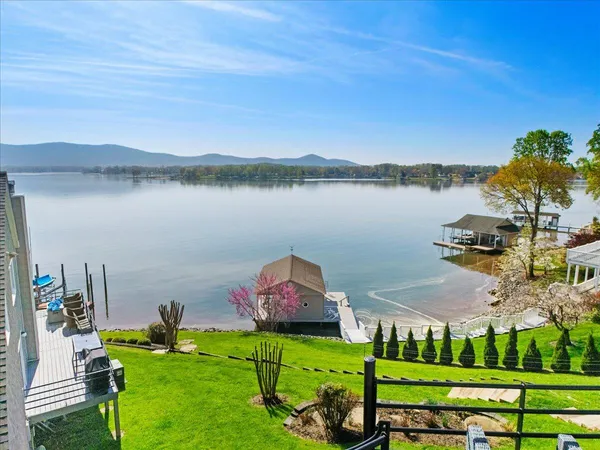 $779,900 | 1206 Nature Lane, Union Hall, VA 24176