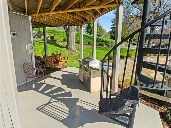 $779,900 | 1206 Nature Lane, Union Hall, VA 24176