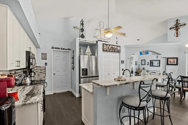 $479,900 | 314 Southwest Majestic Terrace, Port St. Lucie, FL 34984