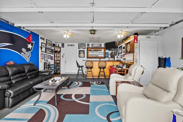 $479,900 | 314 Southwest Majestic Terrace, Port St. Lucie, FL 34984