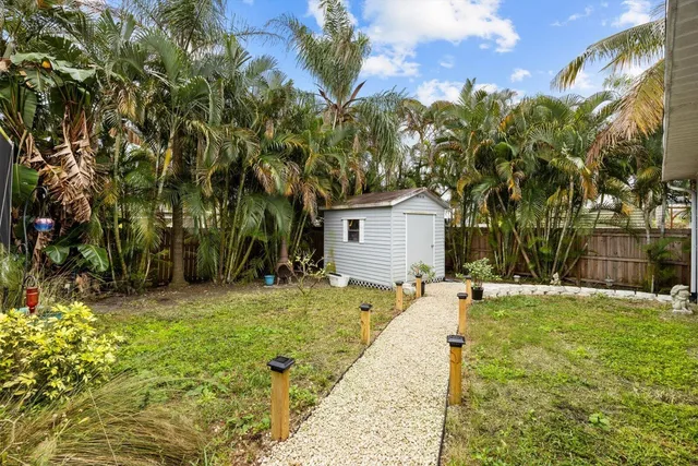 $479,900 | 314 Southwest Majestic Terrace, Port St. Lucie, FL 34984