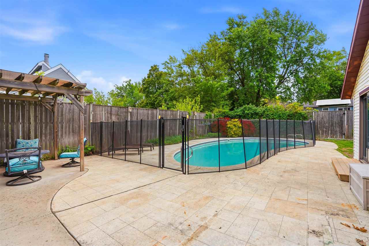 706 Holiday Road Coralville, IA 52241 - Photo 31 of 54 Gallery Image 31