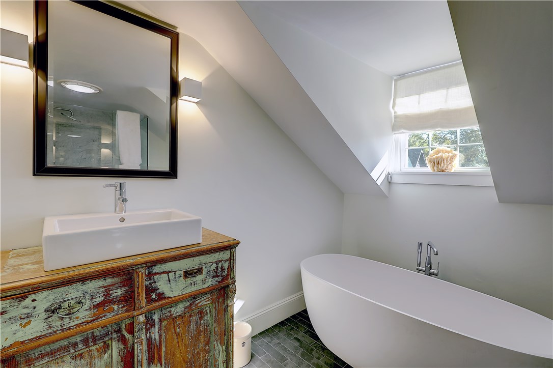 10 Rumstick Road Barrington, RI 02806 - Photo 26 of 36