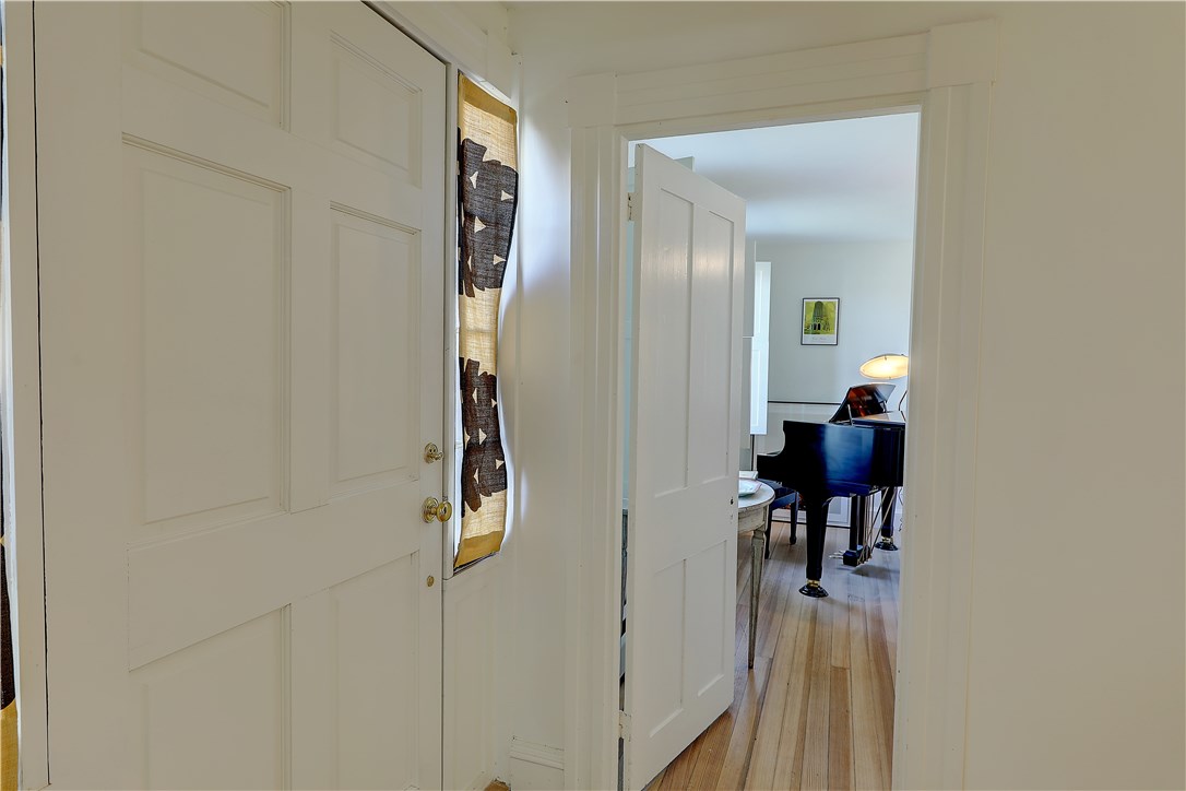 10 Rumstick Road Barrington, RI 02806 - Photo 3 of 36