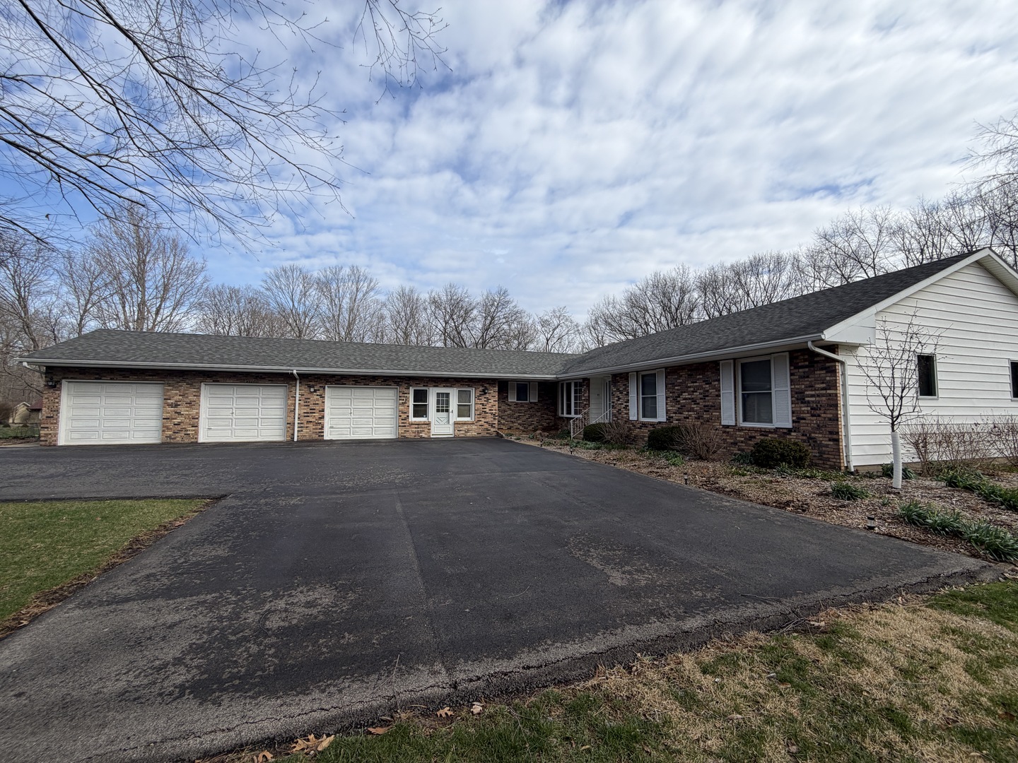 22219 Carltons Dell Road Danville, IL 61834 - Photo 3 of 58