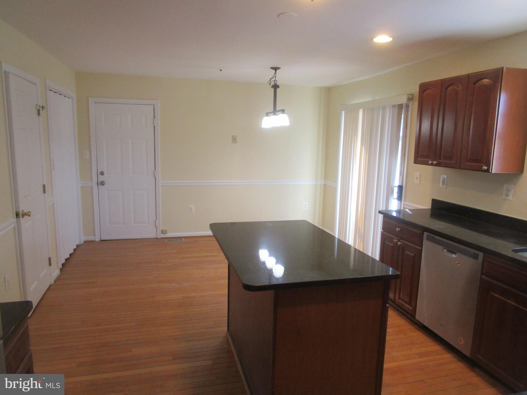 8711 Temple Hill Road Clinton, MD 20735 - Photo 8 of 18 Kitchen w/ dining area