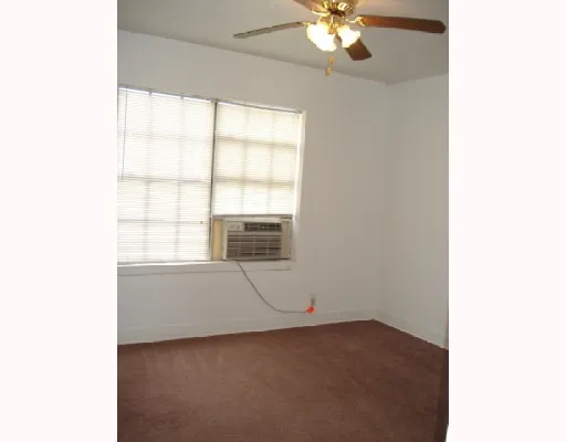 a view of empty room with window