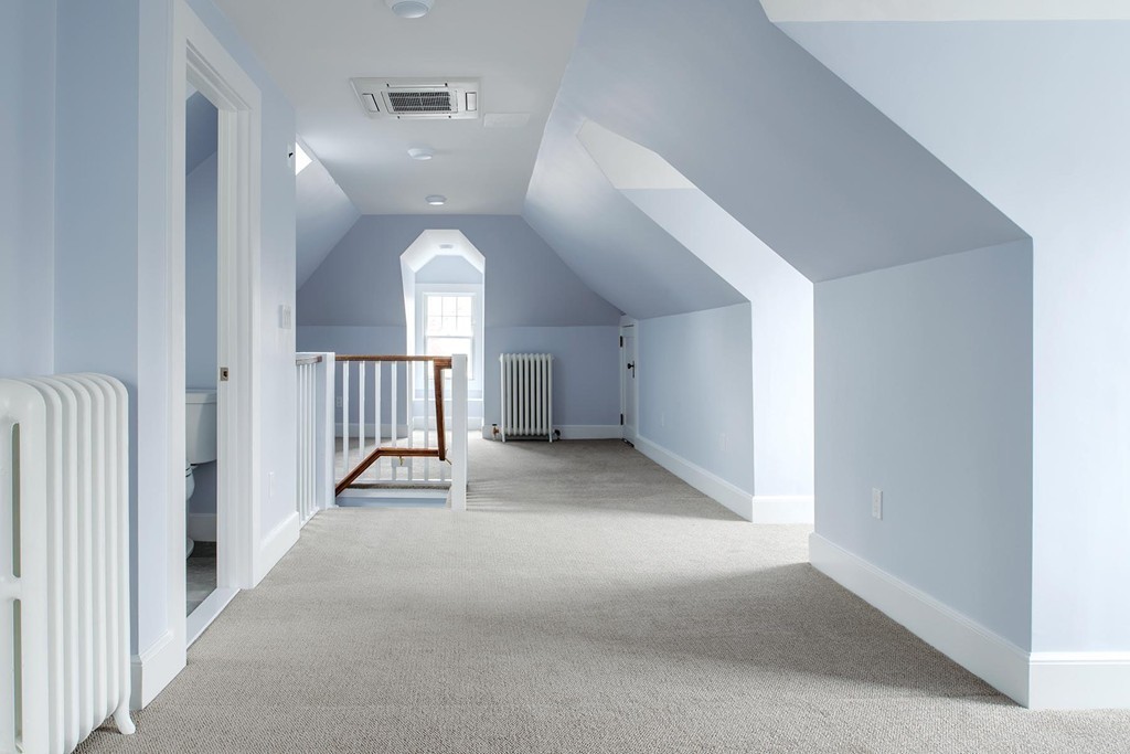 22 Hobart Road Newton, MA 02459 - Photo 15 of 19