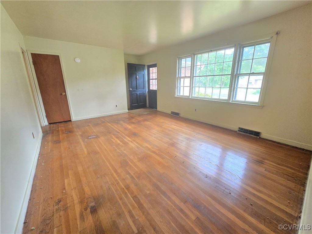 2930 Poyntelle Road Richmond, VA 23235 - Photo 8 of 33 View towards the entry door and coat closet