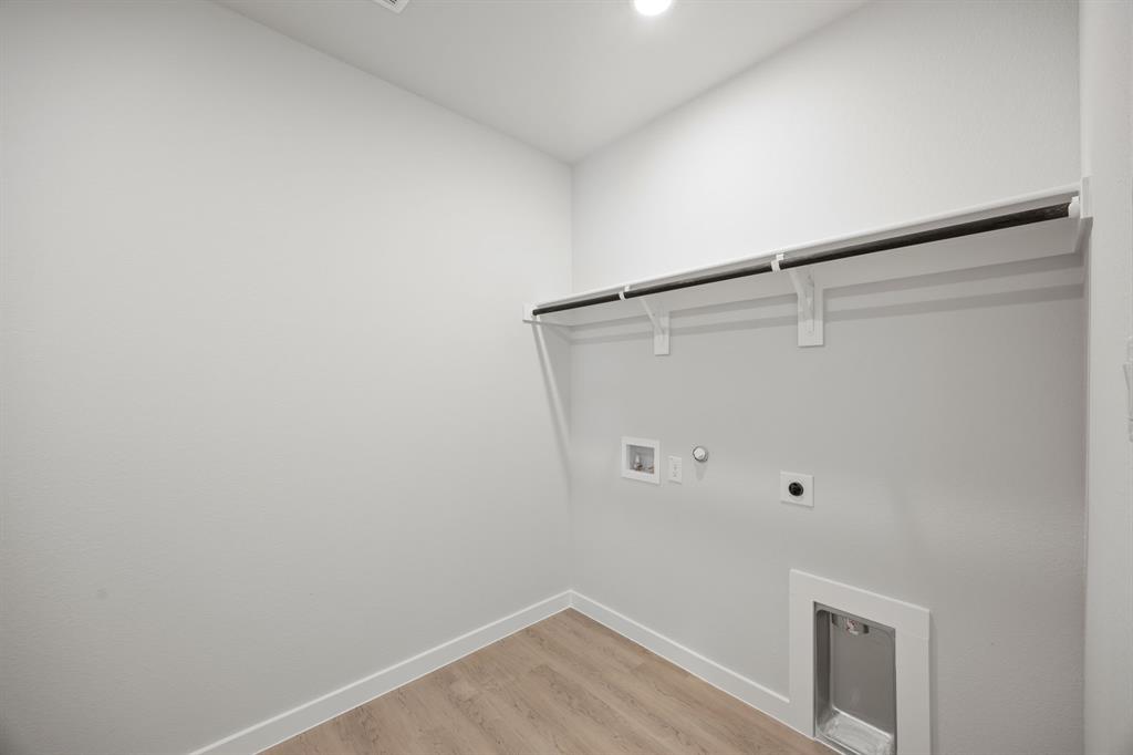 734 Carson Drive Forney, TX 75126 - Photo 13 of 31 a view of an empty room