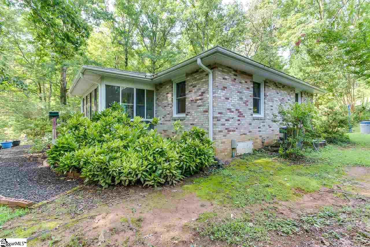 143 Glassy Road Landrum, SC 29356 - Photo 22 of 34