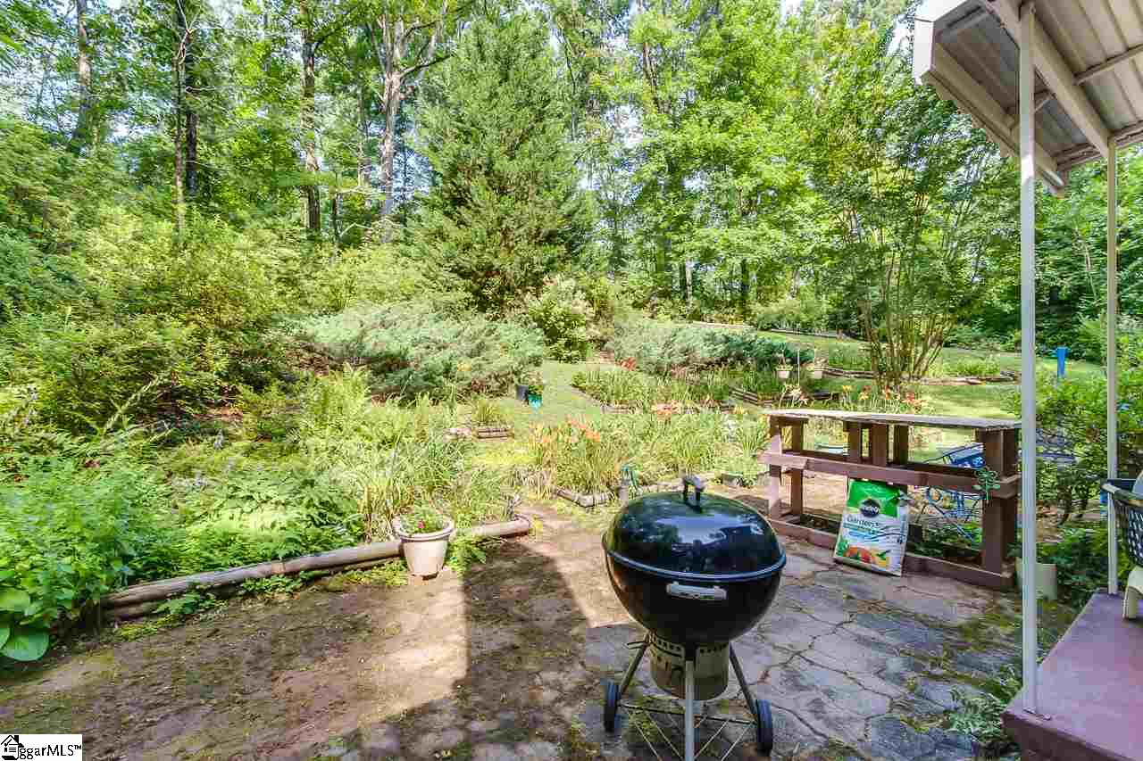 143 Glassy Road Landrum, SC 29356 - Photo 29 of 34