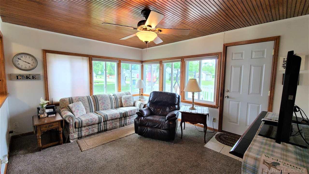 7476 Maplewood Road Lexington, MI 48450 - Photo 3 of 27 50046045-2.JPG