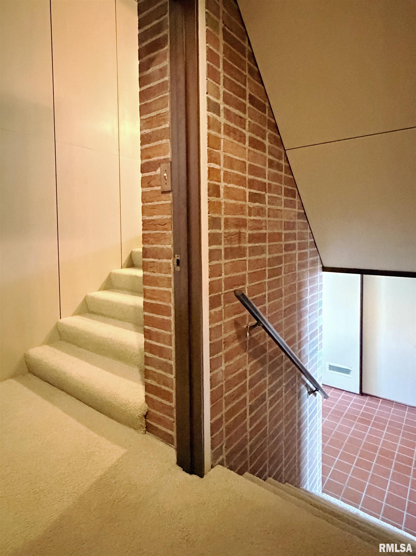 501 East High Point Road Peoria, IL 61614 - Photo 71 of 91