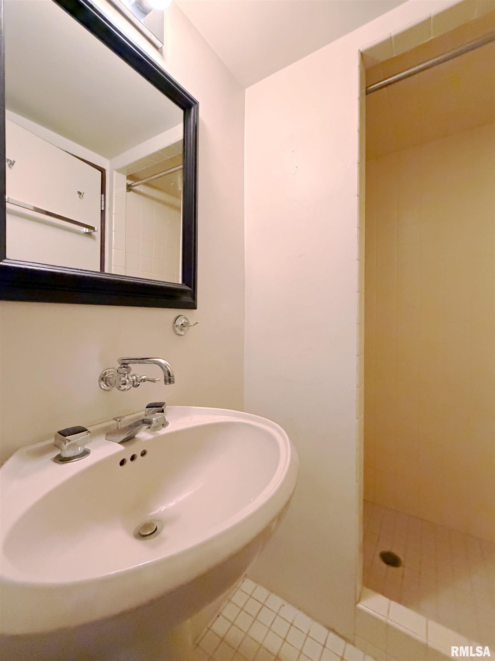 501 East High Point Road Peoria, IL 61614 - Photo 81 of 94