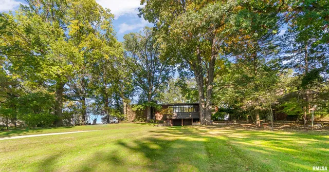 $975,000 | 501 East High Point Road, Peoria, IL 61614