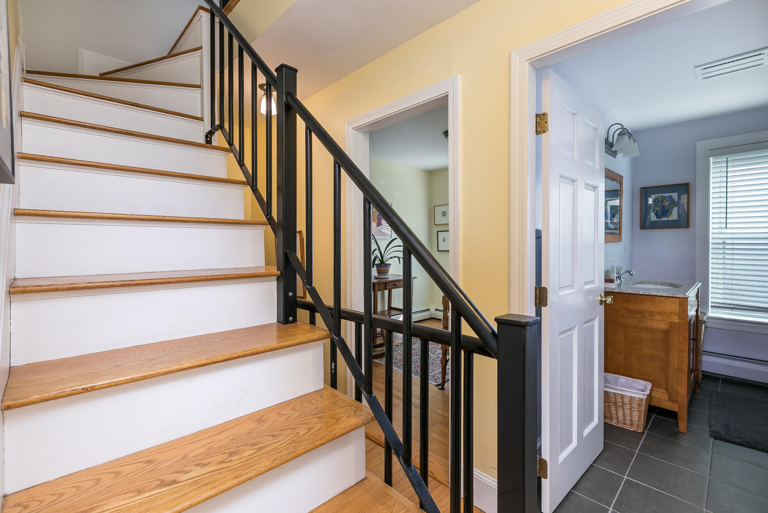 4 Stratton Place Portland, ME 04101 - Photo 33 of 43 4 Stratton Place Portland ME-large-033-0