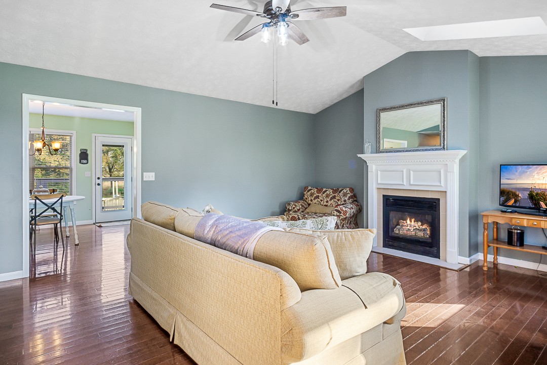 1710 Upper Hilham Road Livingston, TN 38570 - Photo 4 of 39 Gallery Image 4