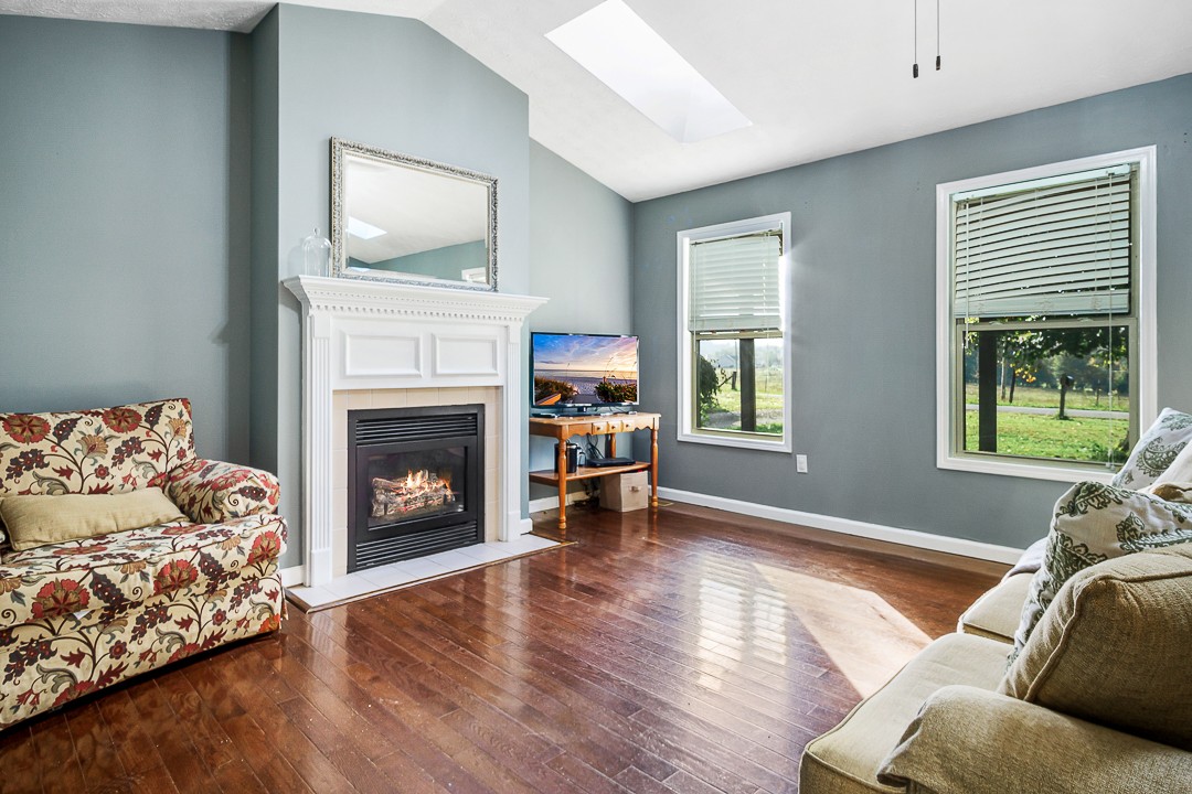 1710 Upper Hilham Road Livingston, TN 38570 - Photo 6 of 39 Gallery Image 6