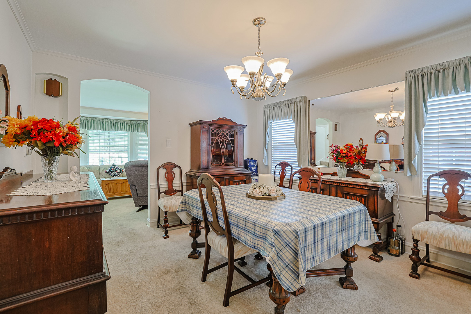5245 North Rutherford Avenue Chicago, IL 60656 - Photo 5 of 21 a view of a dining room with furniture and a chandelier