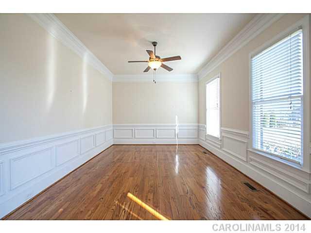 8606 Rolling Fields Road Charlotte, NC 28227 - Photo 4 of 12 Gallery Image 4