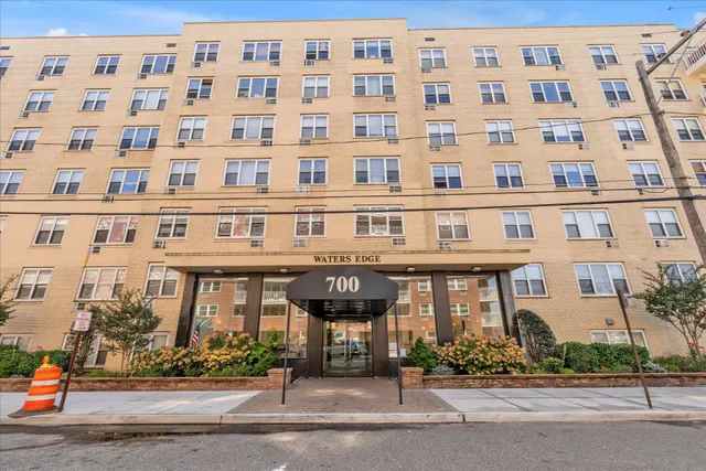 $295,000 | 700 Shore Road, Unit 5EE, Long Beach, NY 11561