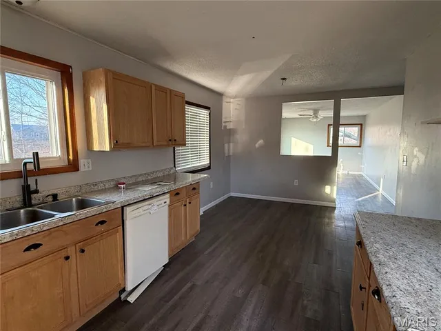 $60,000 | 102 North 4th Street, La Grange, MO 63448