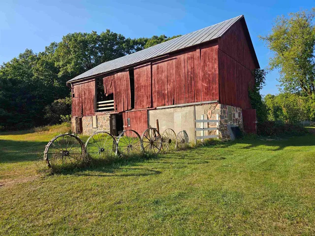 $594,900 | N459 County Rd U, Weyauwega, WI 54983