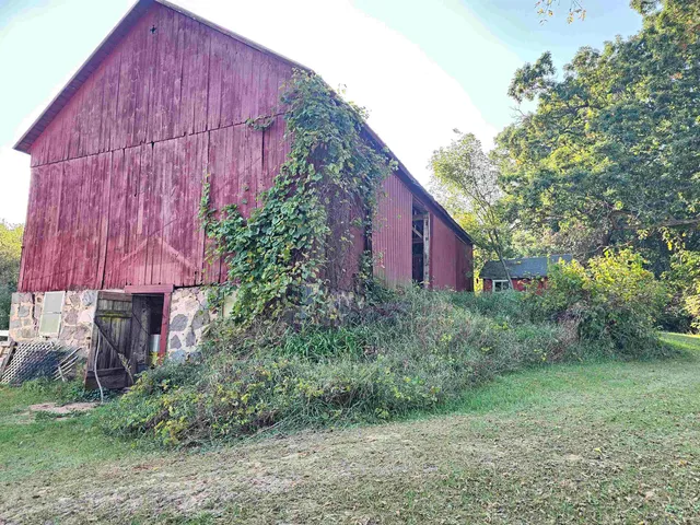 $594,900 | N459 County Rd U, Weyauwega, WI 54983