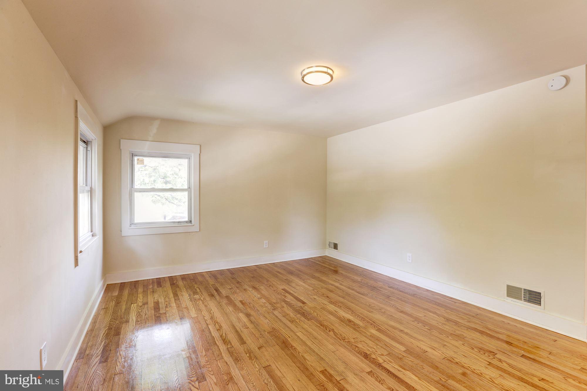 6502 Livingston Road Oxon Hill, MD 20745 - Photo 21 of 37 Gallery Image 21