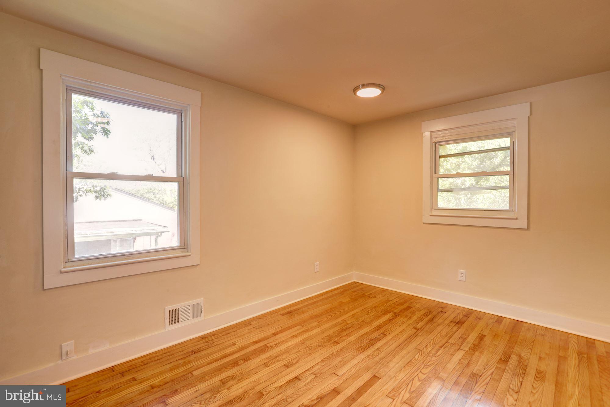 6502 Livingston Road Oxon Hill, MD 20745 - Photo 24 of 37 Gallery Image 24