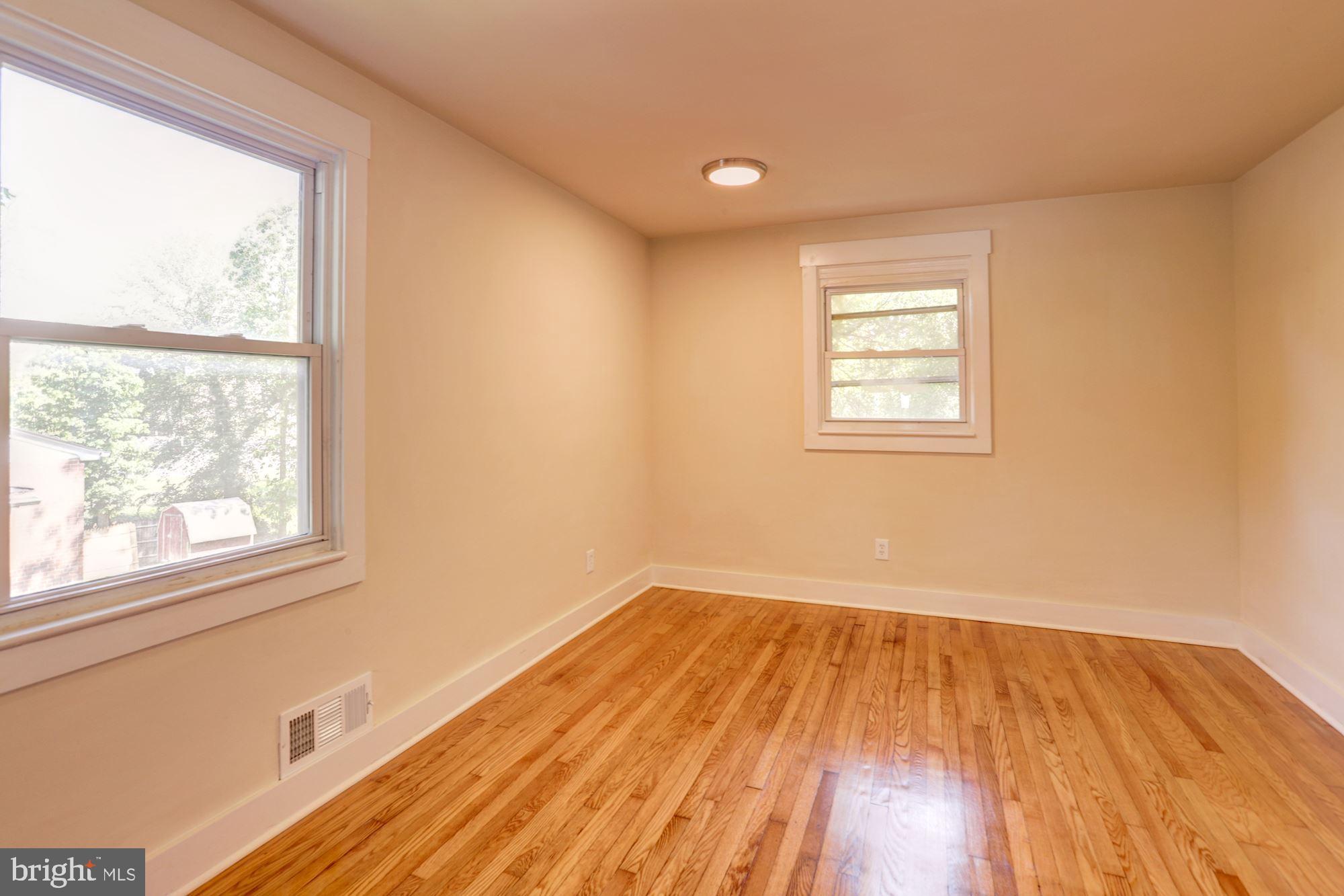 6502 Livingston Road Oxon Hill, MD 20745 - Photo 26 of 37 Gallery Image 26