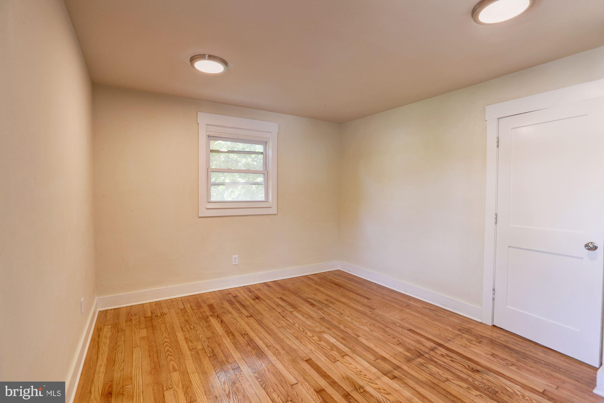 6502 Livingston Road Oxon Hill, MD 20745 - Photo 27 of 37 Gallery Image 27