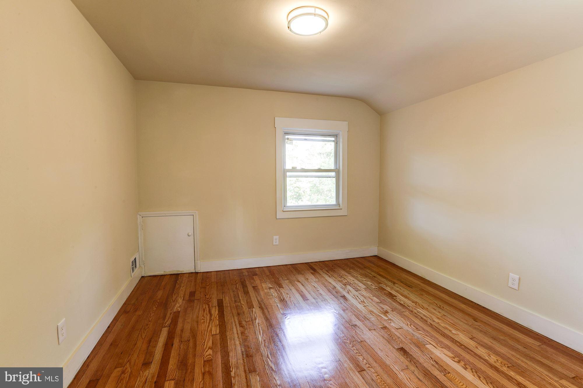 6502 Livingston Road Oxon Hill, MD 20745 - Photo 28 of 37 Gallery Image 28