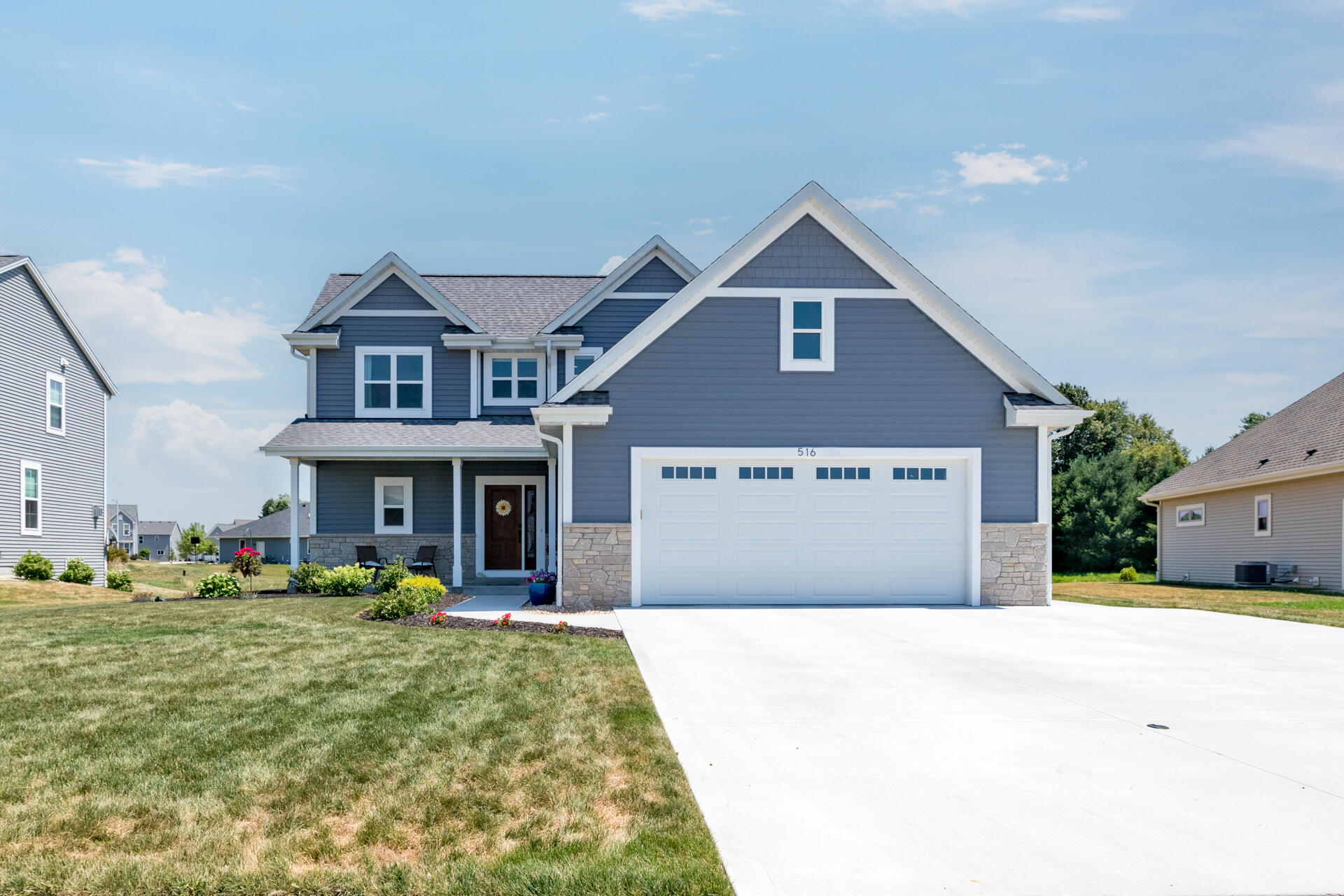 Exterior_516 Spur RD (1)