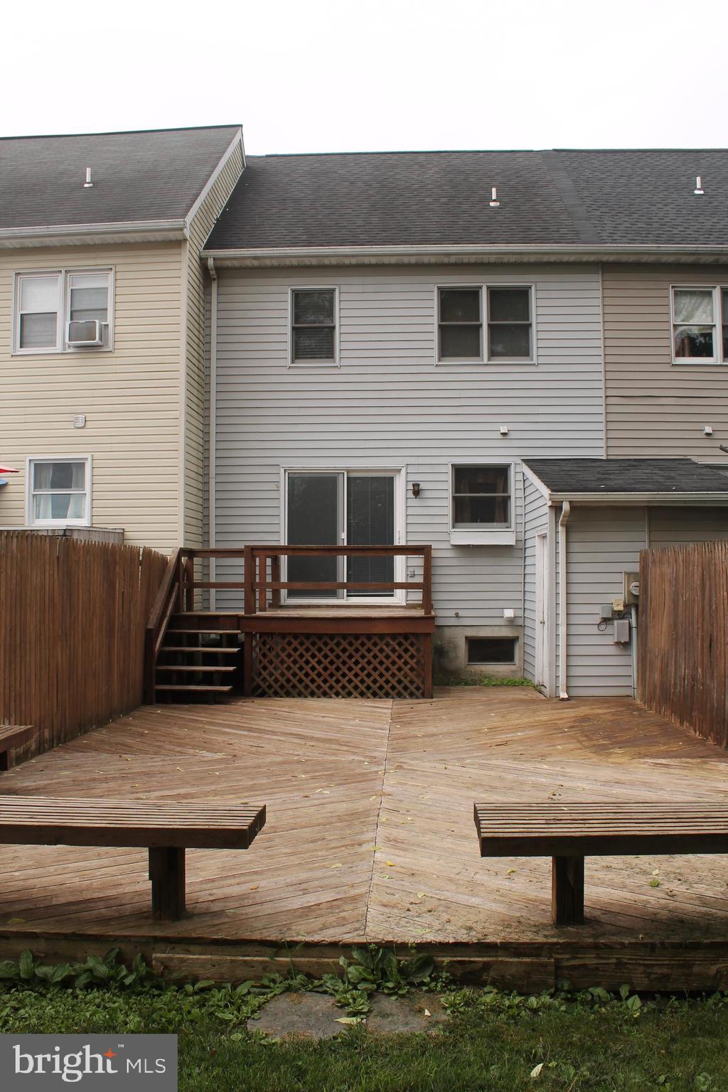 33 Pheasant Lane Lititz, PA 17543 - Photo 22 of 23 REAR