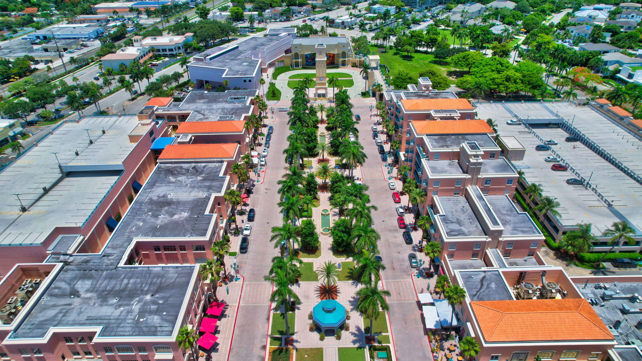 950 De Soto Road, Unit 5A Boca Raton, FL 33432 - Photo 91 of 98 an aerial view of residential houses with outdoor space