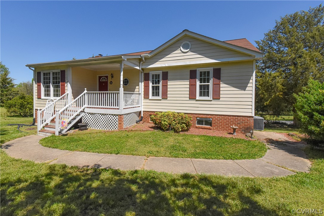 1720 Dorset Road Powhatan, VA 23139 - Photo 2 of 37 Gallery Image 2