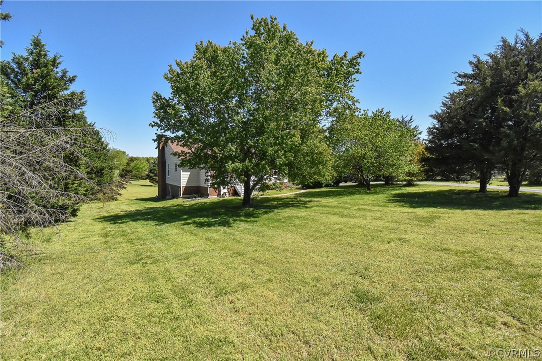 1720 Dorset Road Powhatan, VA 23139 - Photo 34 of 37 Gallery Image 34