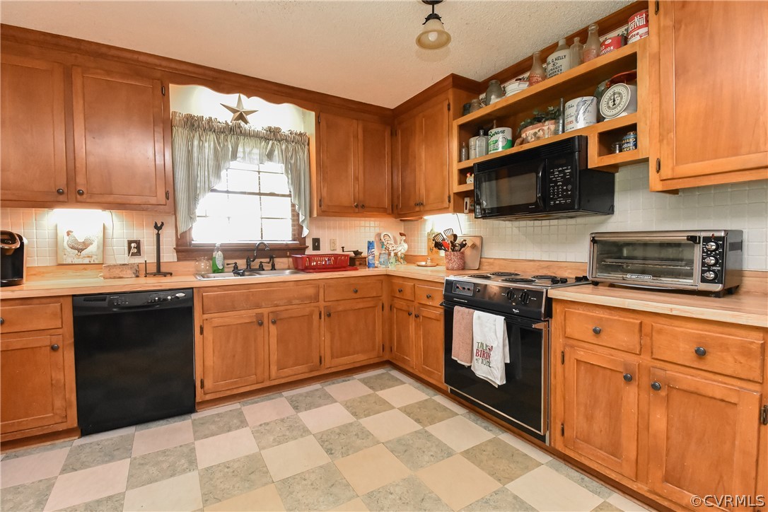 1720 Dorset Road Powhatan, VA 23139 - Photo 5 of 37 Gallery Image 5