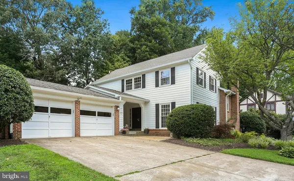 $1,200,000 | 3702 Moss Brooke Court, Fairfax, VA 22031