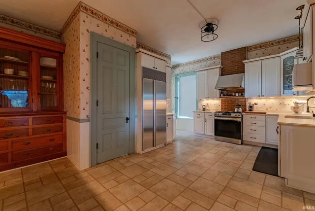 $449,900 | 932 North Washington Street, Marion, IN 46952