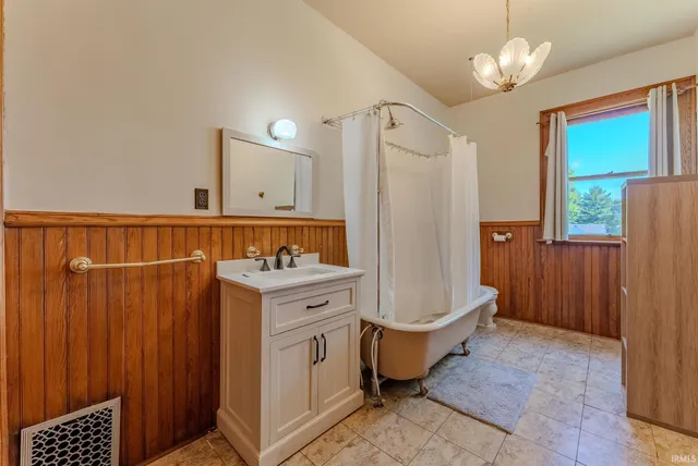 $449,900 | 932 North Washington Street, Marion, IN 46952