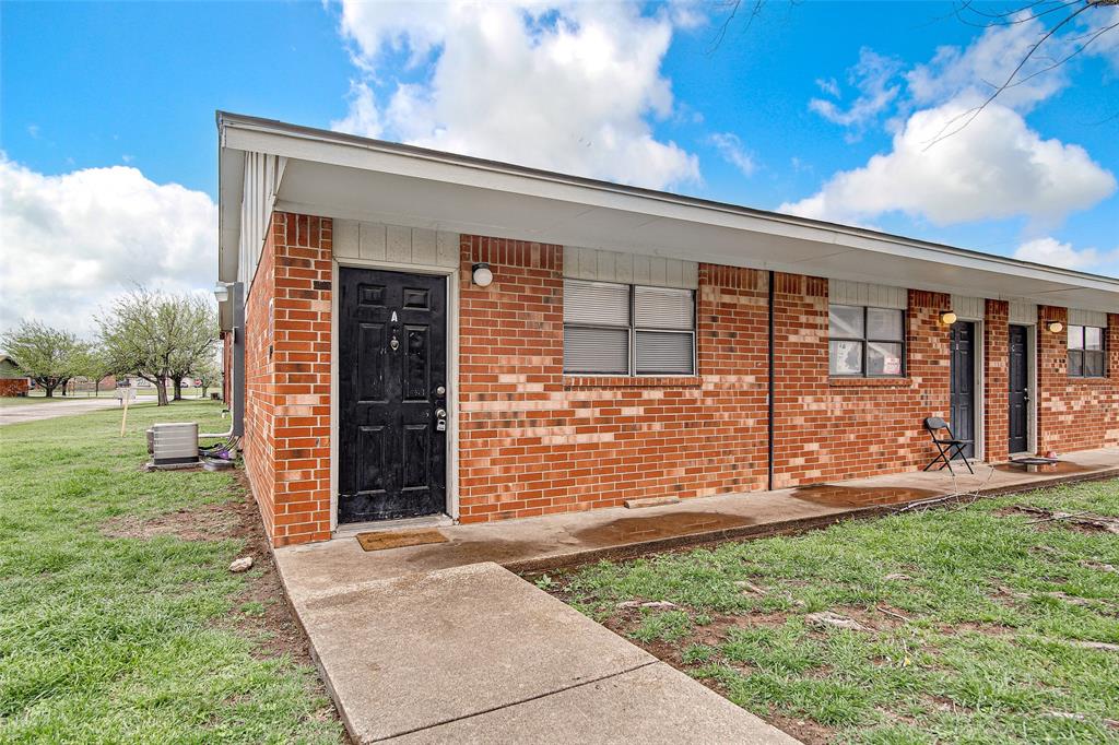 1709 Short Street, Unit A Cleburne, TX 76033 - Photo 1 of 11